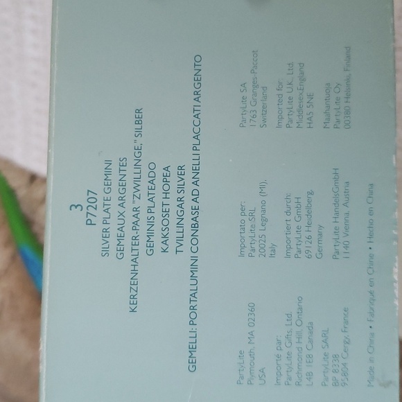 Partylite candle holder tea light candles, frosted glass, looped silver design. - Picture 2 of 4